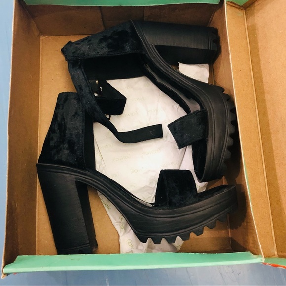 catwalk Shoes - Catwalk block heels